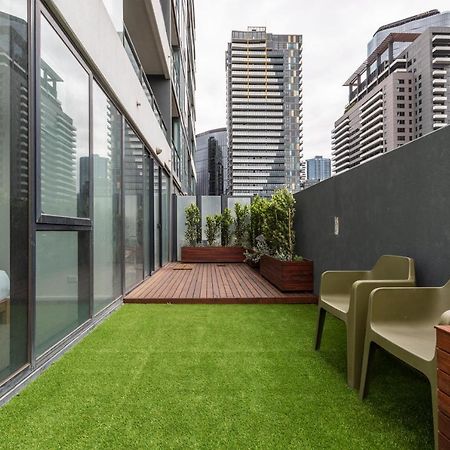☆Of Southbank☆Light Filled Apartment☆Huge Private Terrace With City Views☆Parking☆Pool☆Gym☆Wifi ملبورن المظهر الخارجي الصورة