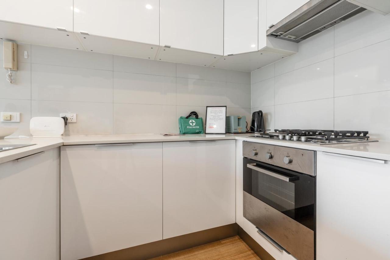 ☆Of Southbank☆Light Filled Apartment☆Huge Private Terrace With City Views☆Parking☆Pool☆Gym☆Wifi ملبورن المظهر الخارجي الصورة